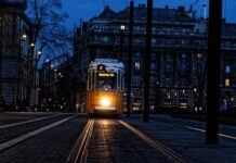 Budapesten forgalomba állt a 26. új CAF-villamos – tovább bővül az alacsonypadlós flotta